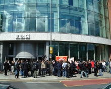 May 2005 - Pickets outside TV Centre, headquarters of BBC News